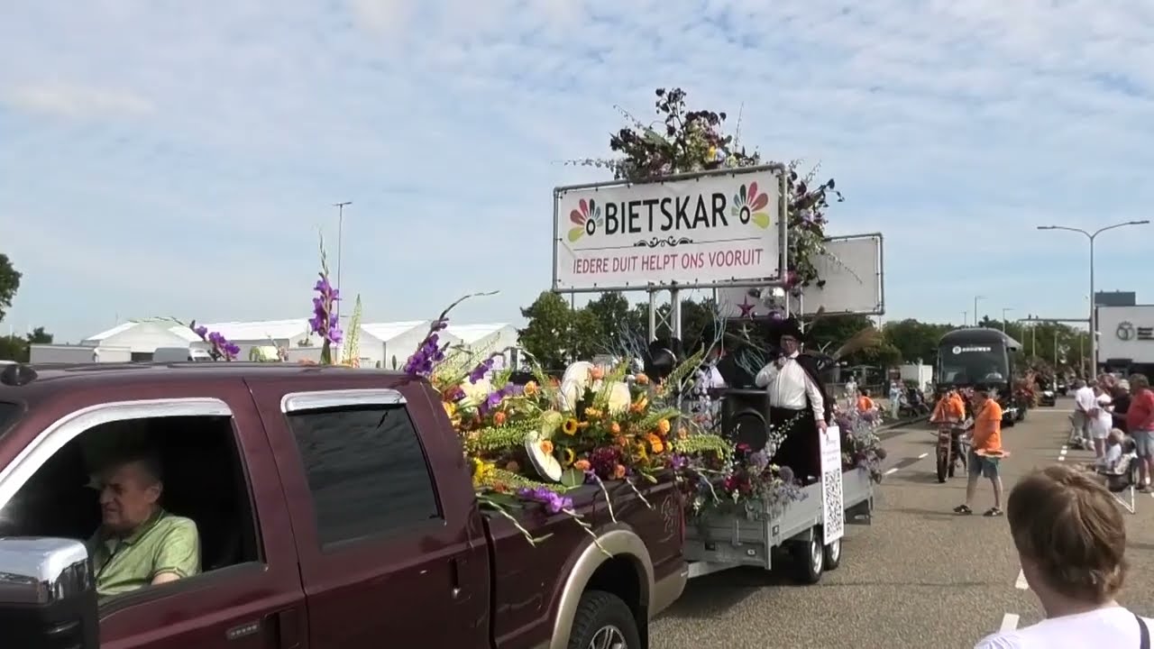 Impressie Rijnsburgse Flower Parade 2025
