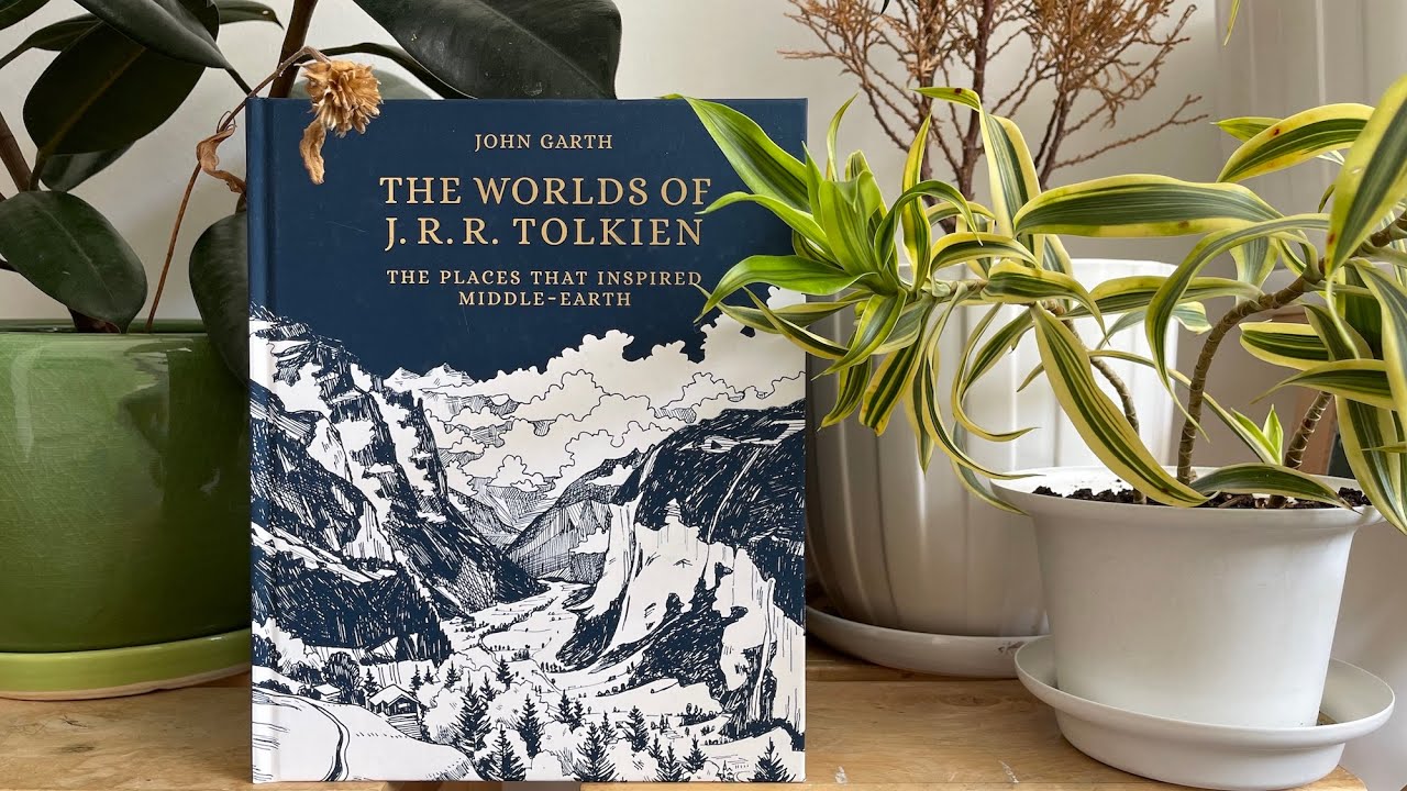 The Worlds Of J. R. R. Tolkien by John Garth (Flip Through)
