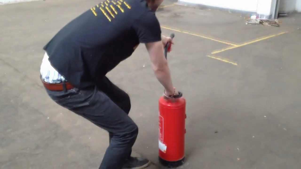 Defekter Feuerlöscher