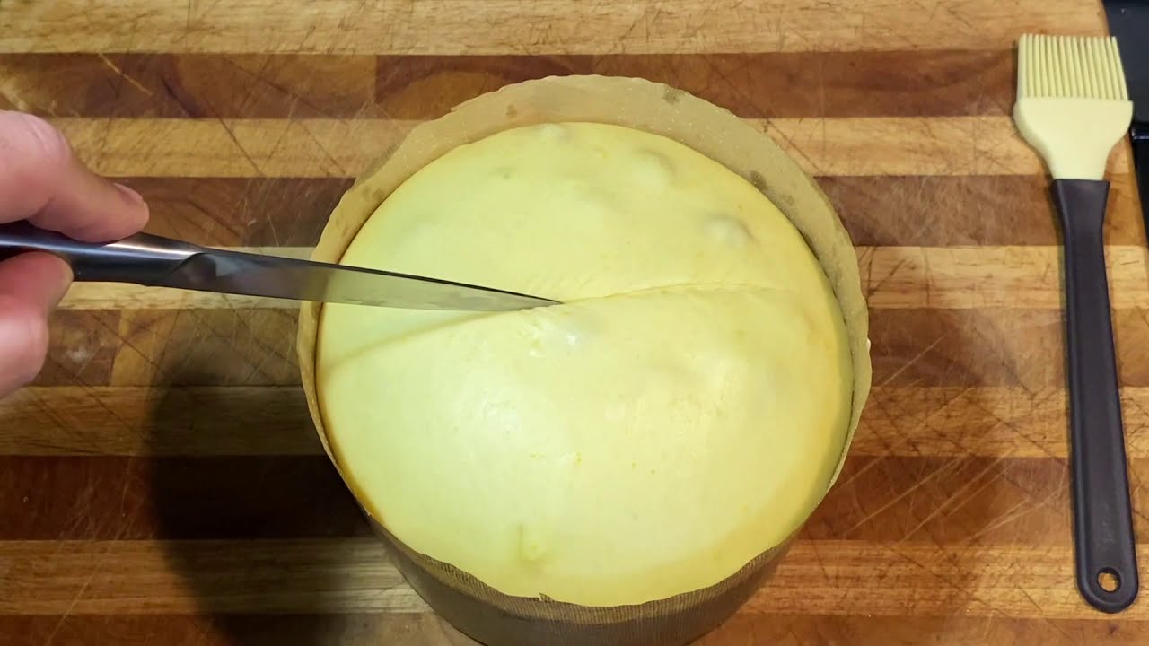 Le pieghe, la pirlatura e come incidere il panettone
