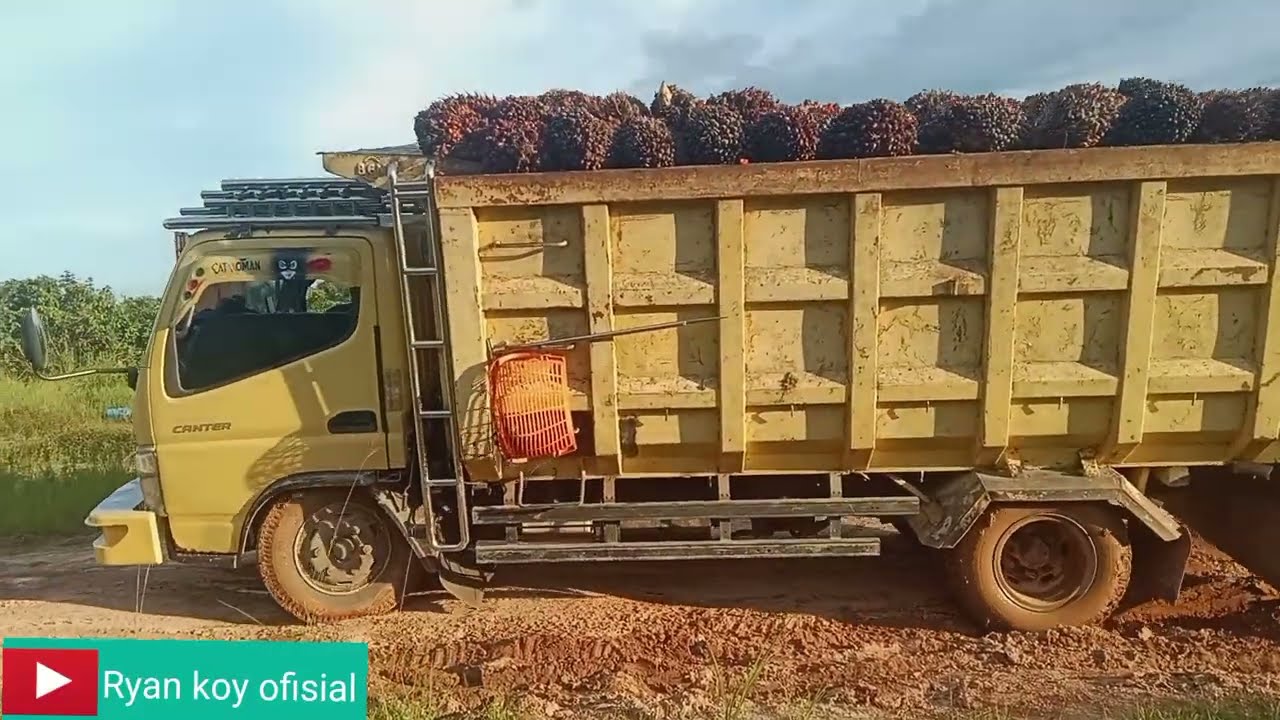 Muatan full jalan jelek merayap canter