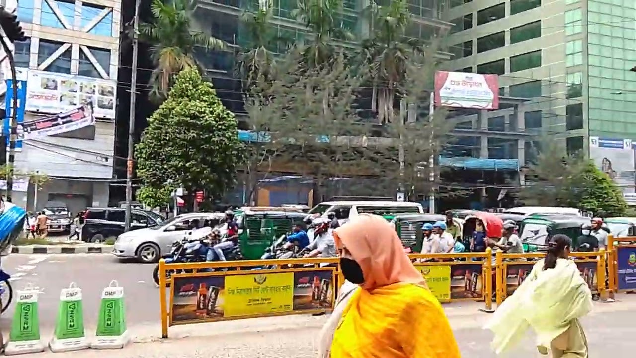 Traffic Jam, Kakrail More, Dhaka.