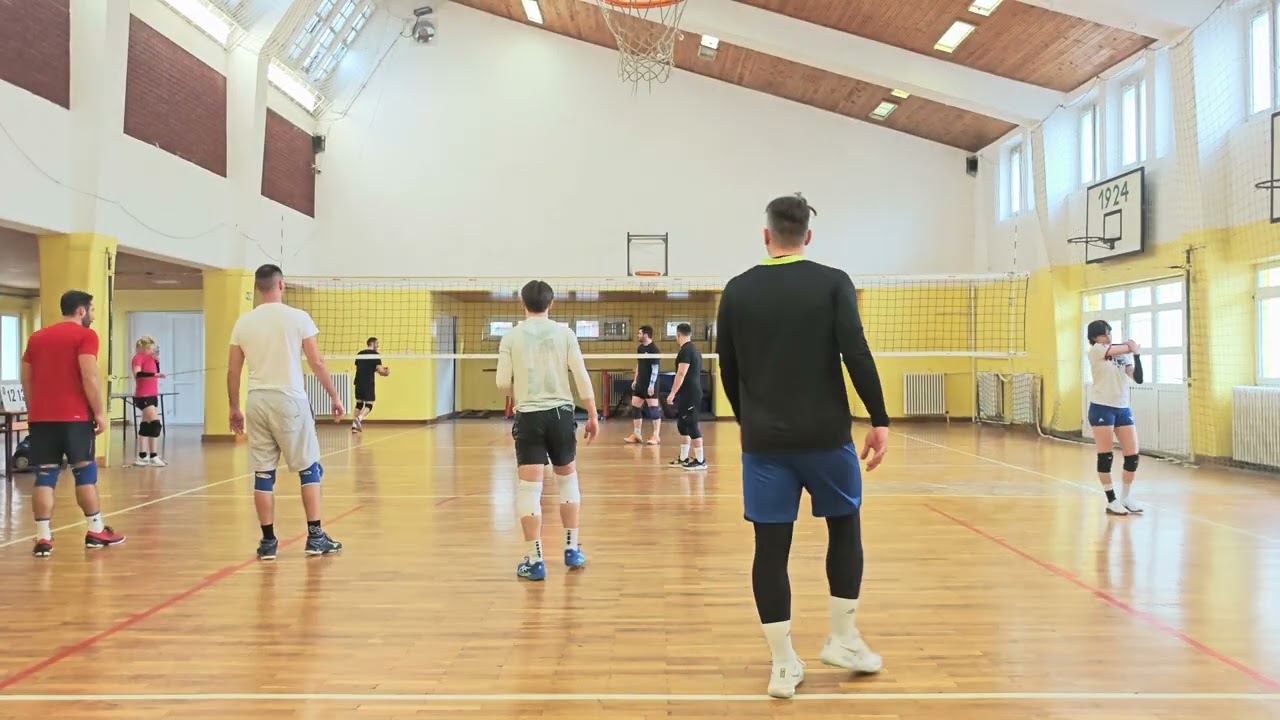 Rekreativna odbojka sala Gradjevinska škola Branko Žeželj 