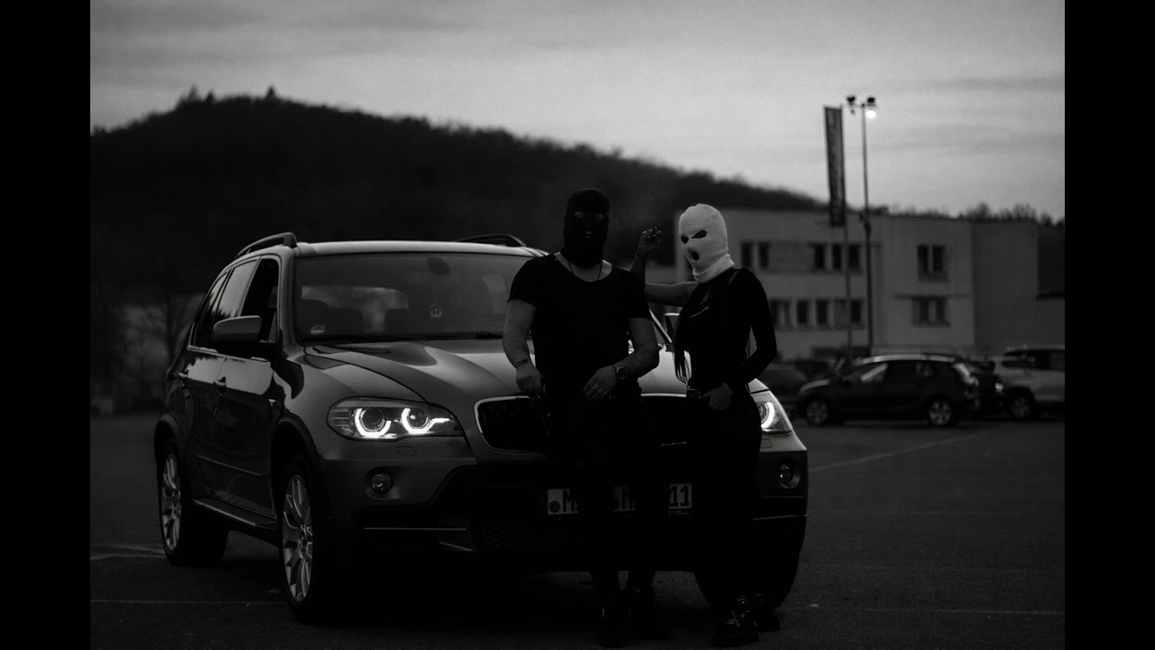 The best Hiphop of 2026. Traveling on a long road