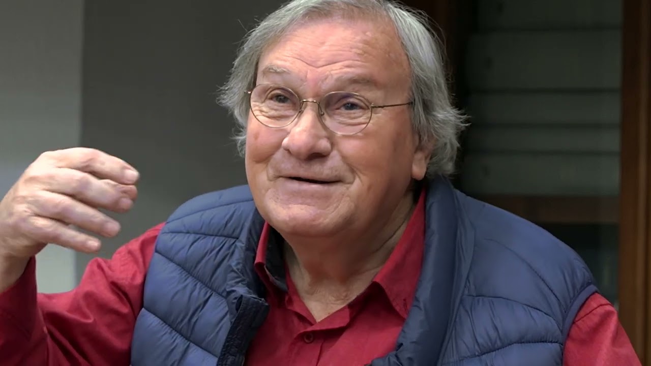 Manuel Gerena canta en la Universidad de Sevilla - Movilizaciones contra el Franquismo en los 60