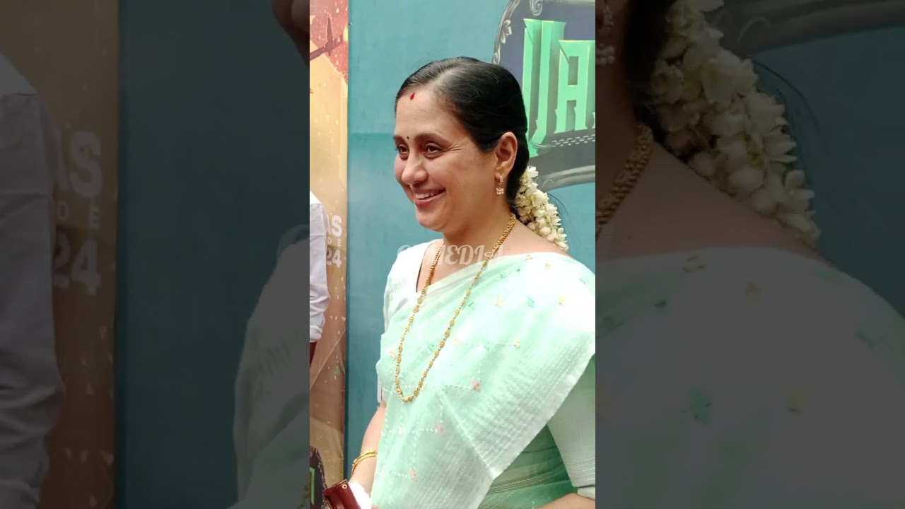 Actress #devayani  smiles#beautifullook  #trending  #viralvideo