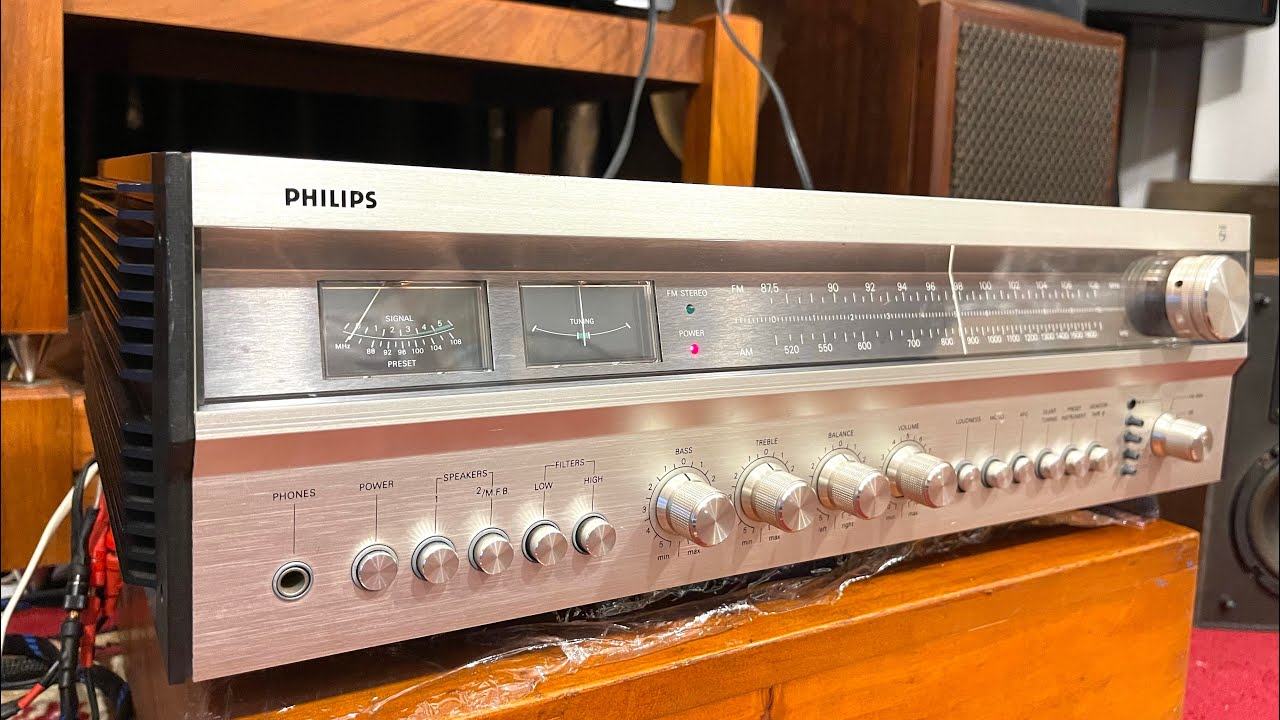 Chiếc ampli được ae săn lùng cực gắt-Philips 22AH 777-Hình thức đẹp-Chất âm mạnh mẽ và tinh tế 
