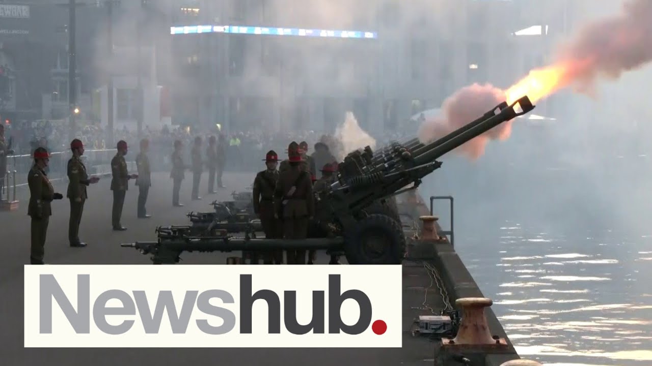 The first gun salute in honour of Queen Elizabeth II after her death | Newshub