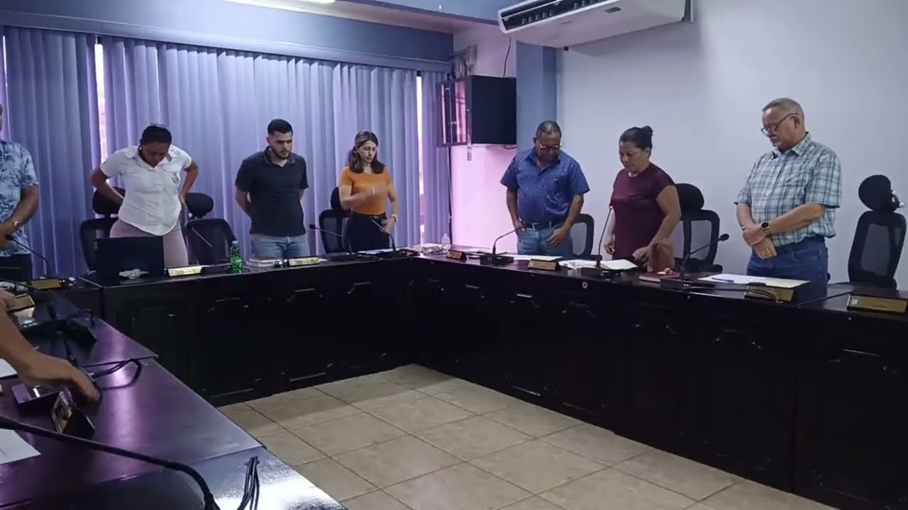 ConcejoMunicipalLosChiles está en vivo