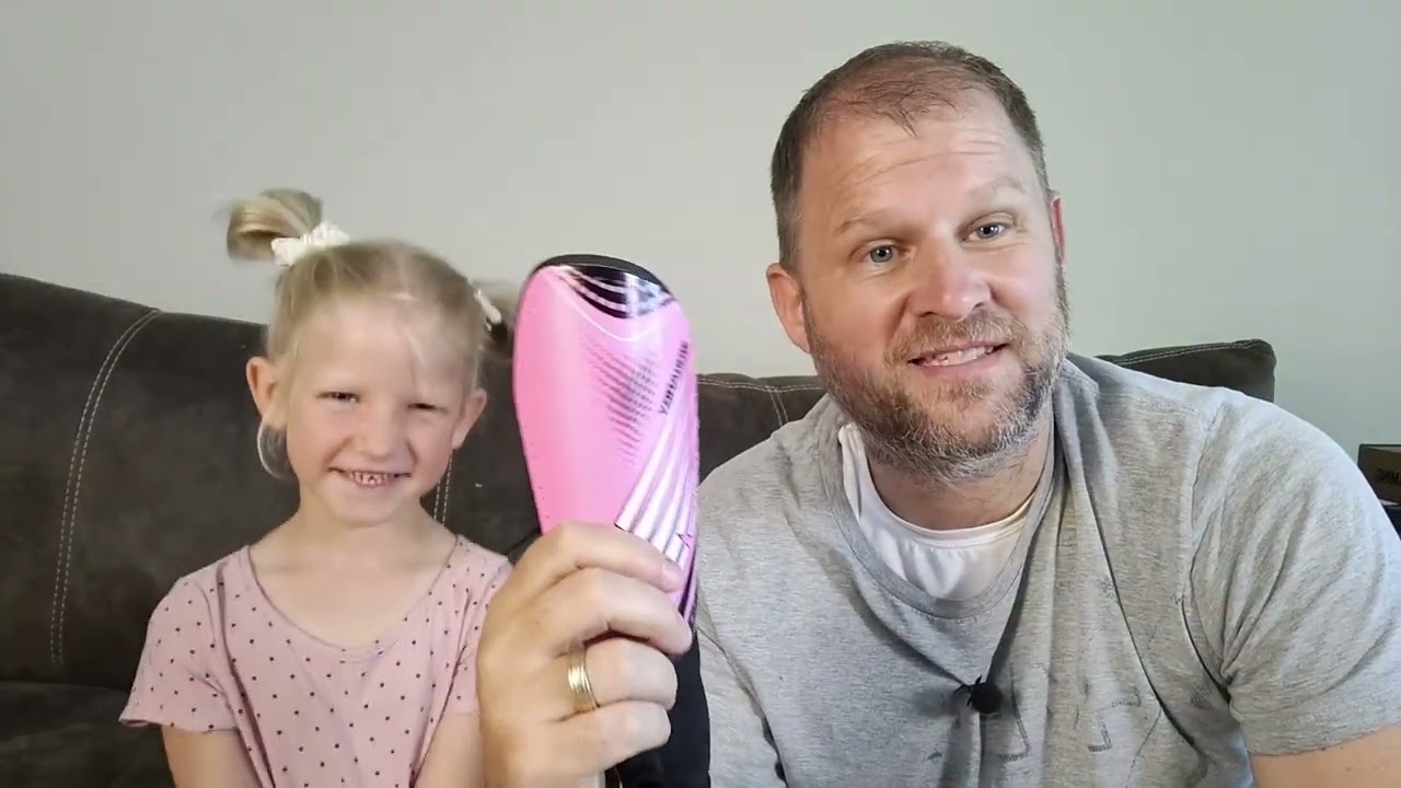 Review of Shin Guards Soccer Youth Kids - Shin Guard for Toddler Boys Girls Teenagers 2-18 Years Old