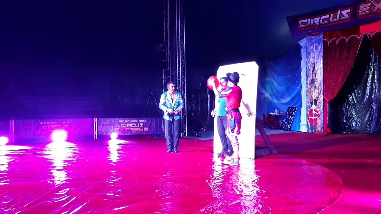 Knife Throwing Act - Great British Circus Malaysia