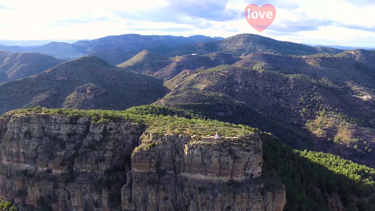 Заповедник Сьерра Кальдерона (Parque Natural de #SierraCalderona) в Валенсии. 🌄 Рядом с Валенсией.
