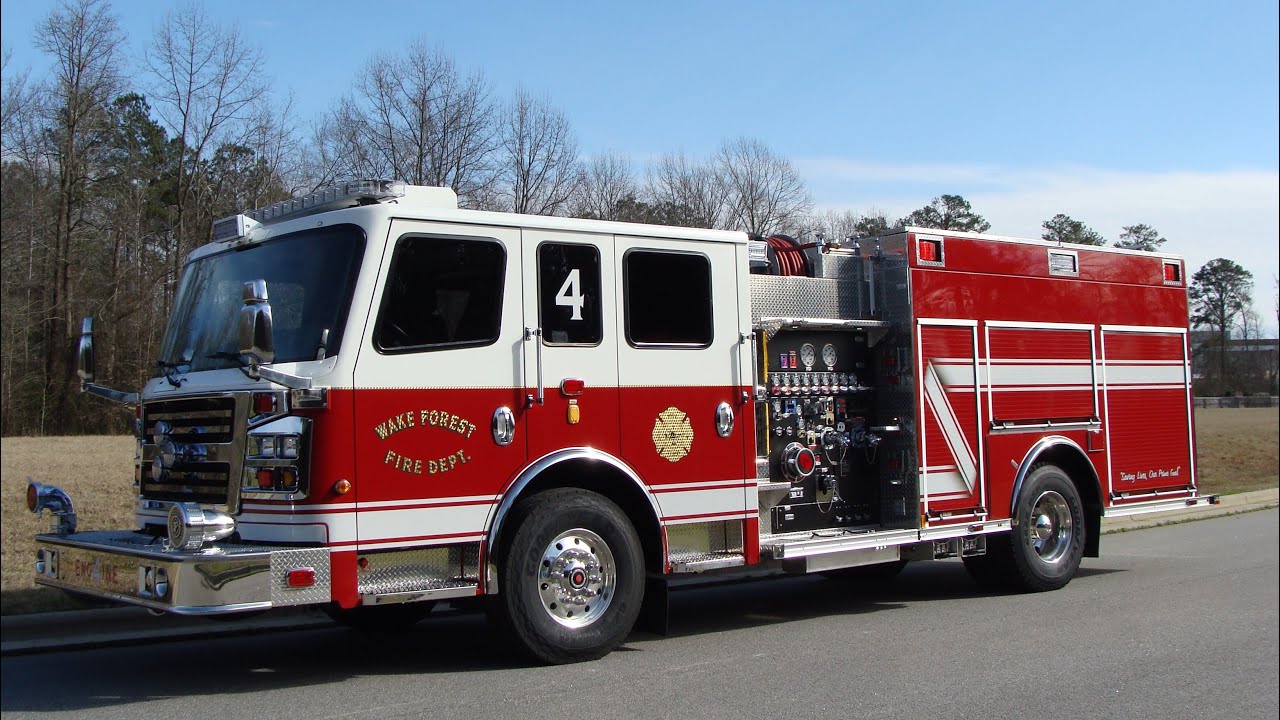 Fire Trucks Responding to Working House Fire [GoPro HD]