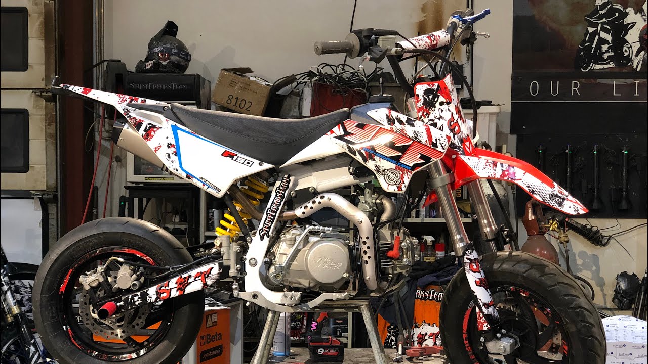 Stunt Pit Bike