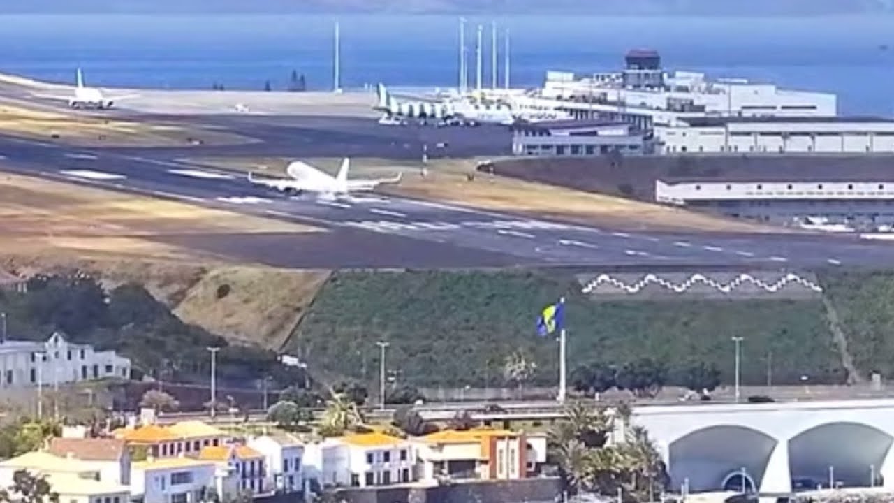 Marabu A320 Smashes the runway landing at Madeira Airport