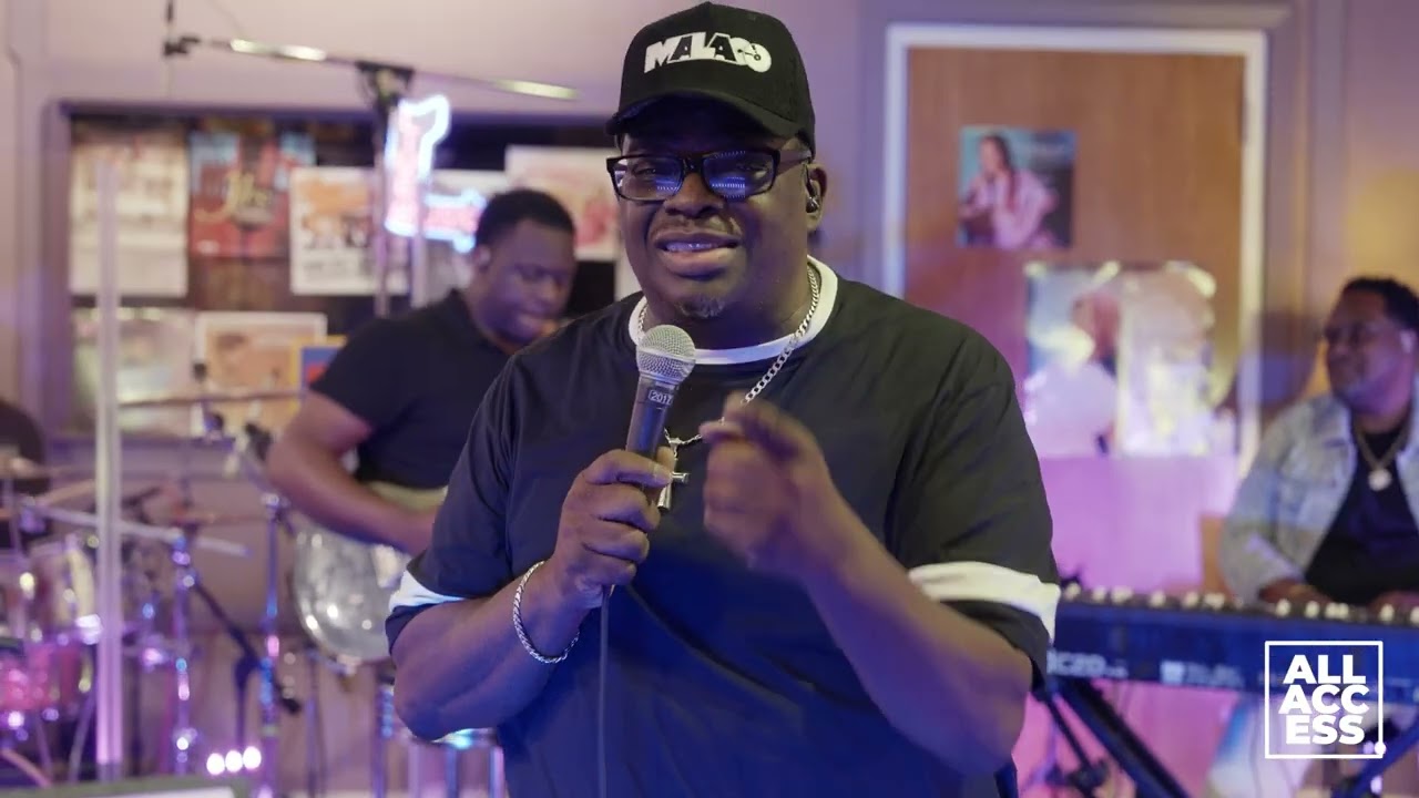 Paul Porter And The Christianaires performing 