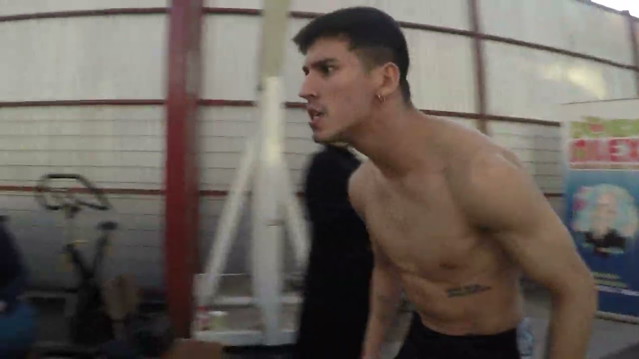 Los Asquerosos (Dan Gazette & Cachi) vs Chris Van Pelt & Bambino