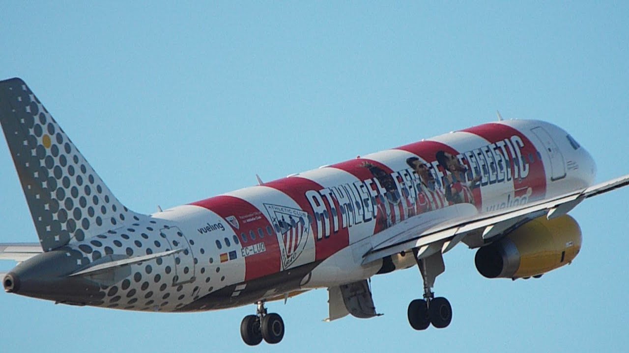 15 Minutes of Watching Airplanes at Palma Airport (Part 1/2) | PlaneSpotting Palma de Mallorca