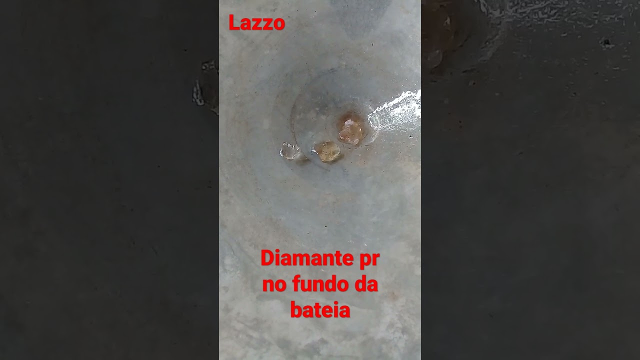 diamantes na  bateia
