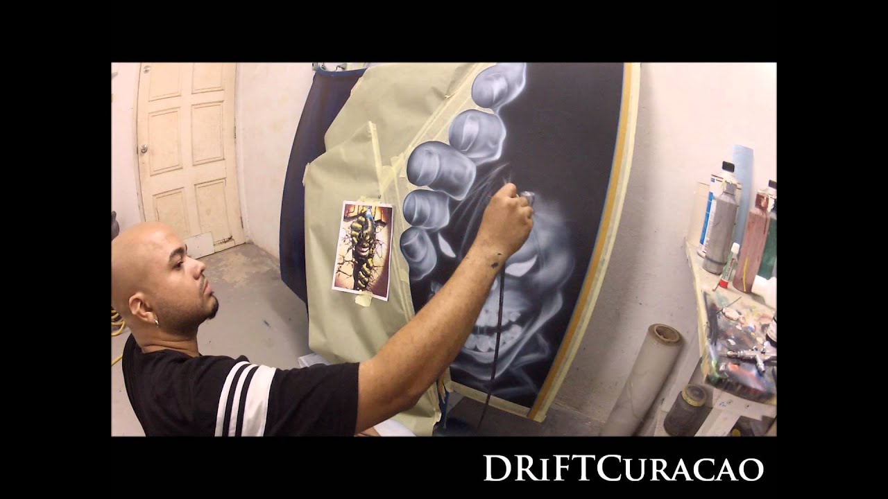 KjK Art District Airbrushing Hulk & Curacao Flag On The Hood...