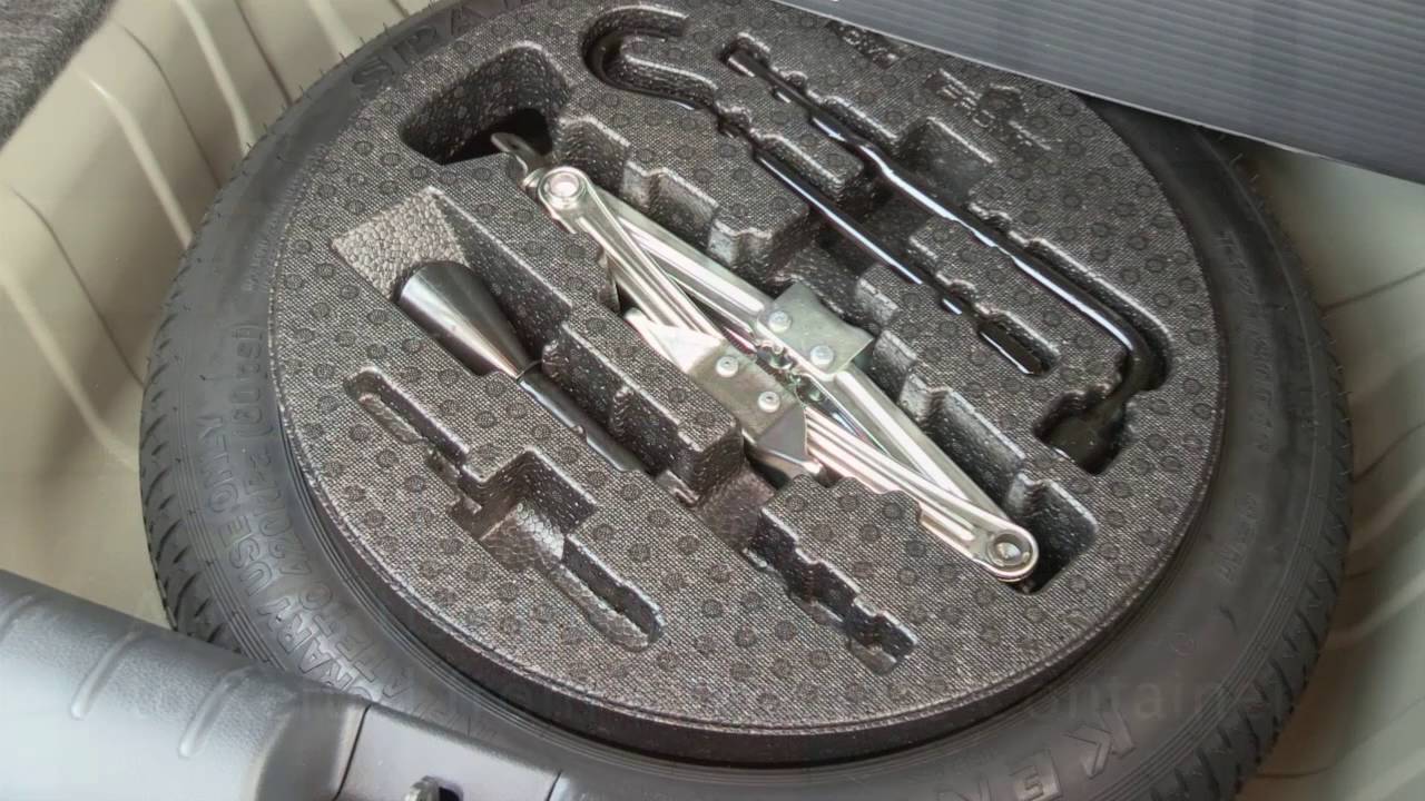 Honda Refueling a Capless Fuel System Vehicle from a Portable Fuel Container