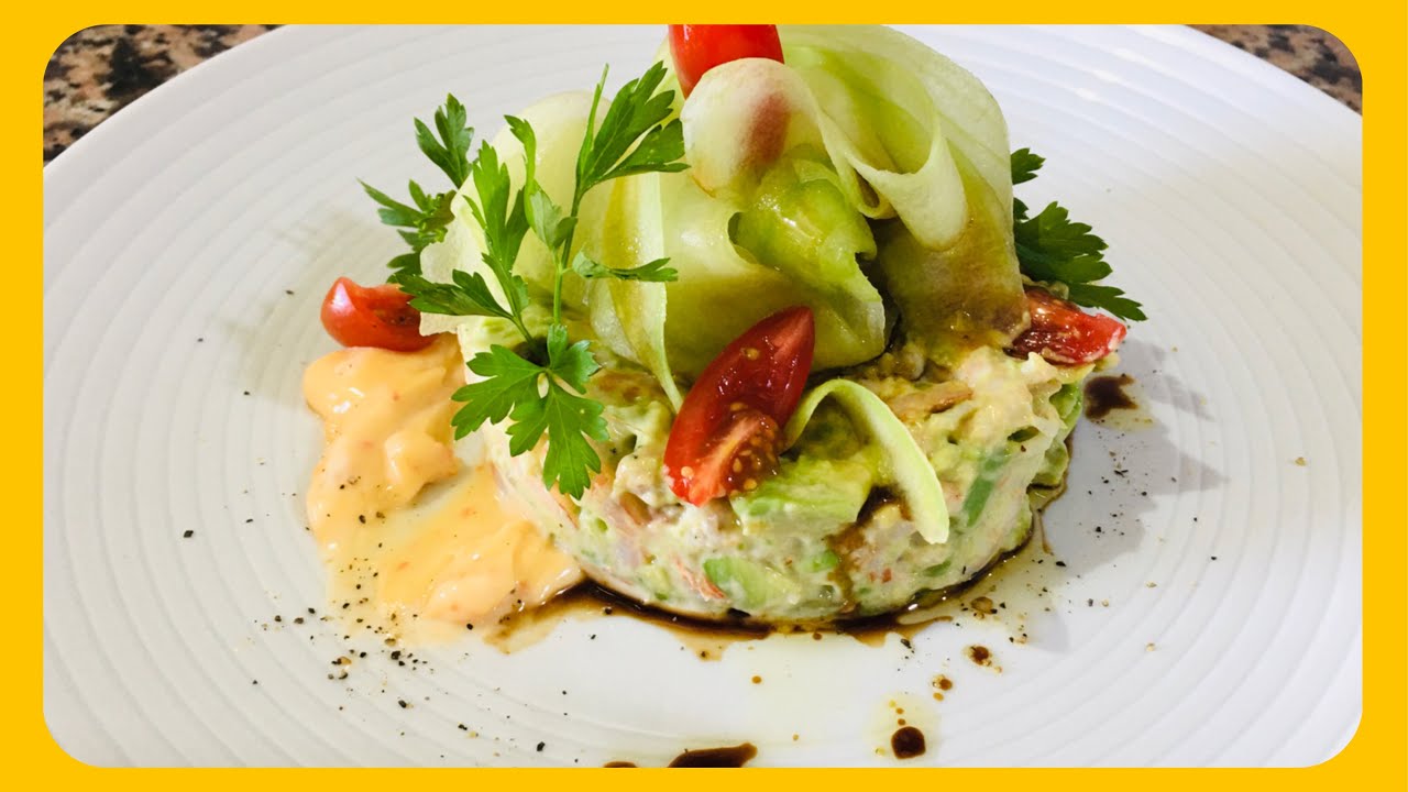 سلطة  الافوكادو والقمرون على طريقة المطاعم   salade d'avocats et crevettes