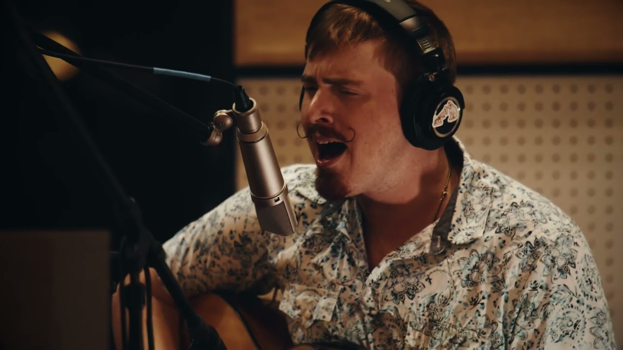 Tyler Nance - Keeps Me Sane (LIVE FROM RCA STUDIO A)