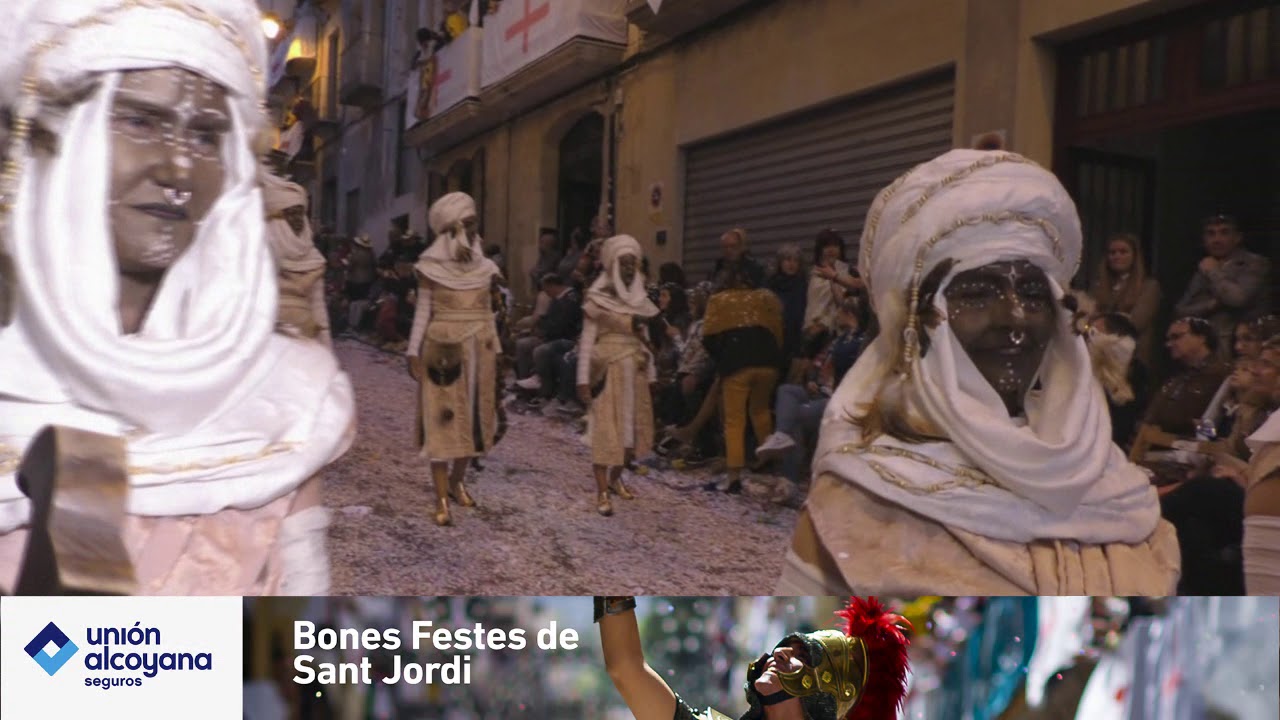 Moros y Cristianos Alcoy 2019. Alferez Moro Cordoneros y Filà del Mig Benimerines. ARAMULTIMÈDIA