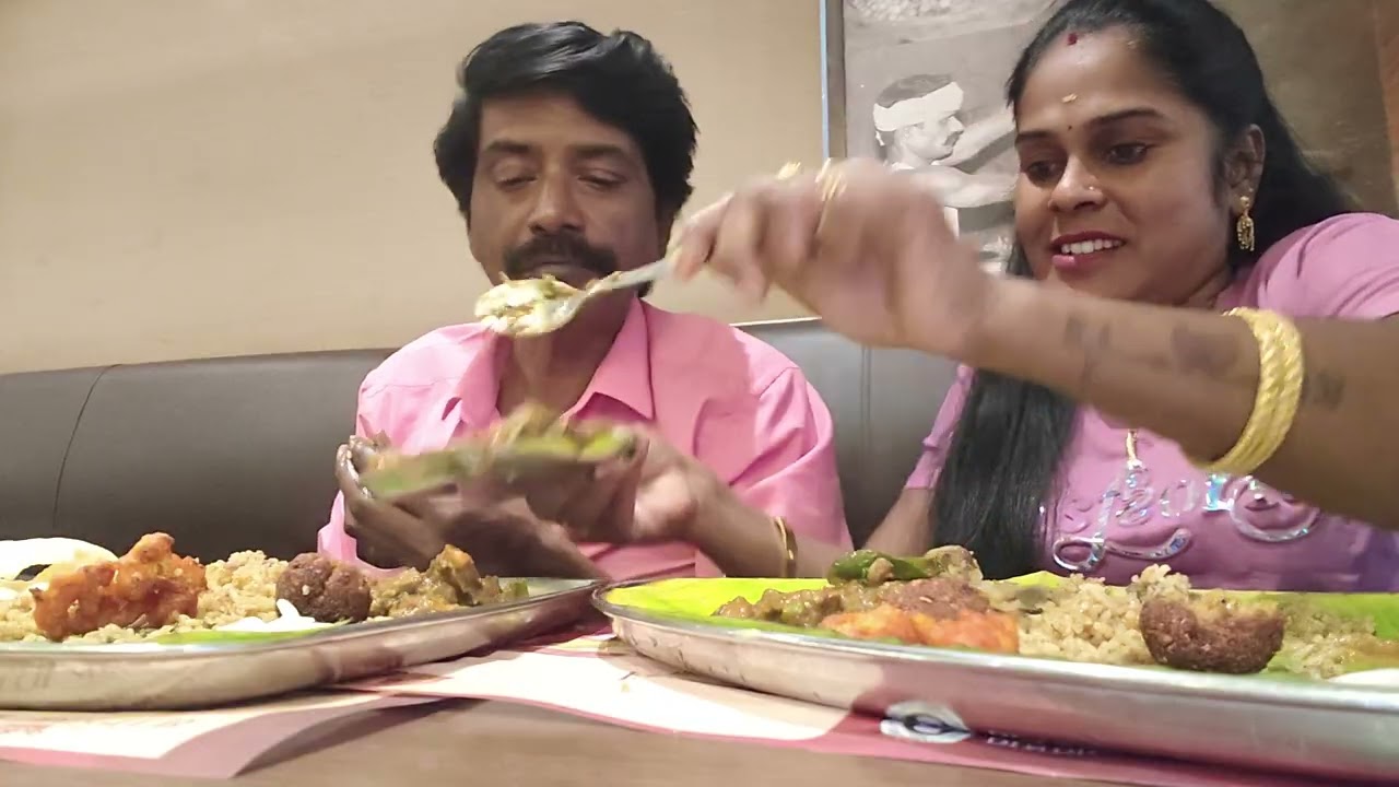 சோறு வாங்கி கொடுத்த என் தங்கச்சி நூறு ஆய்ஸுக்கு நல்லா இருக்கும் 😄😄