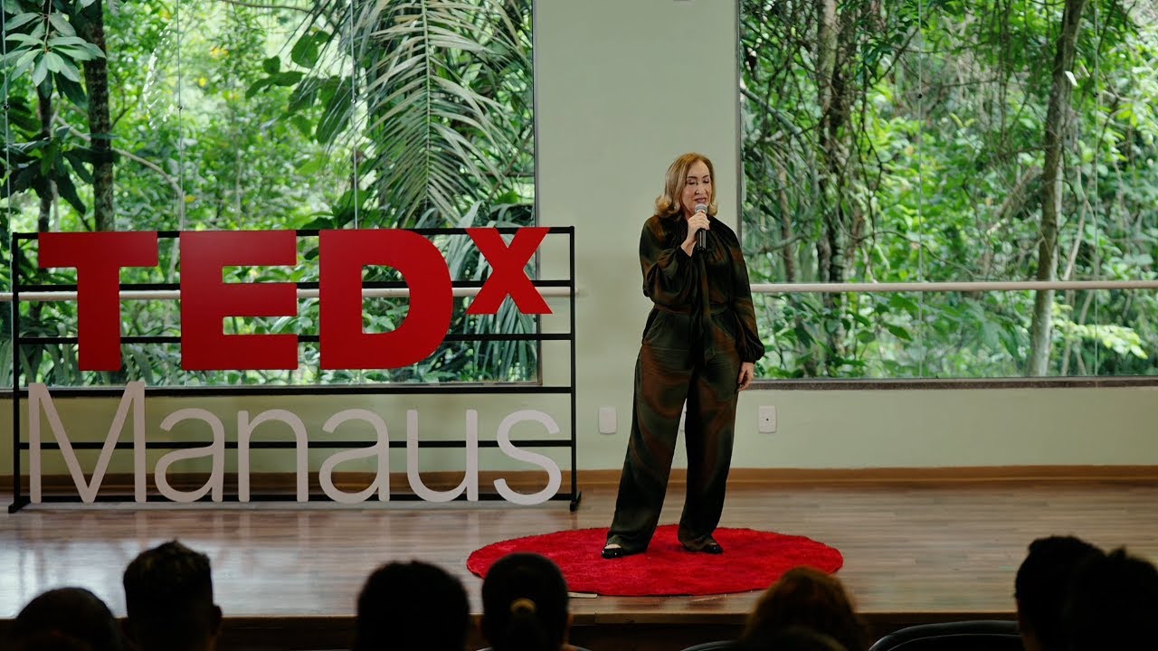 Quando a sala de aula se torna território de mudança | Lucia Santos | TEDxManaus