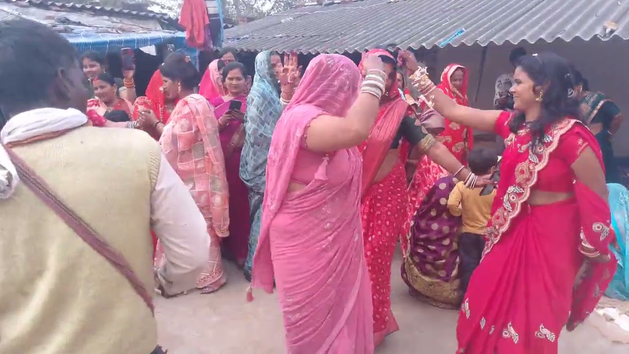 देहाती बैंड बाजा  वीडिय बैंड बाजा बजाकर सब को नचया // band baja#dance डांसर लाइक बनता है #shortvideo