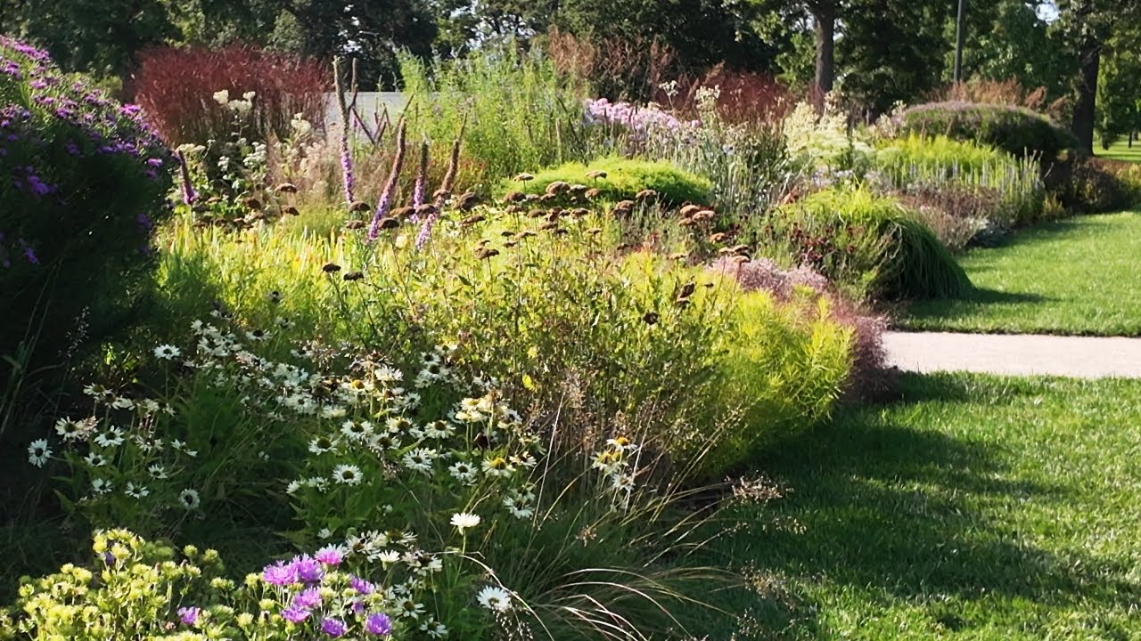 Touring Detroit's NEW Public Garden | Oudolf Detroit