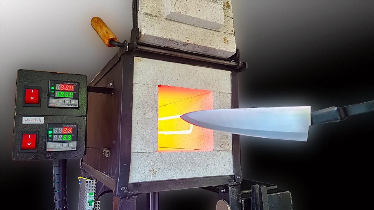 This is the perfect oven for making knives `n tools | DIY hardening furnace with control | test run