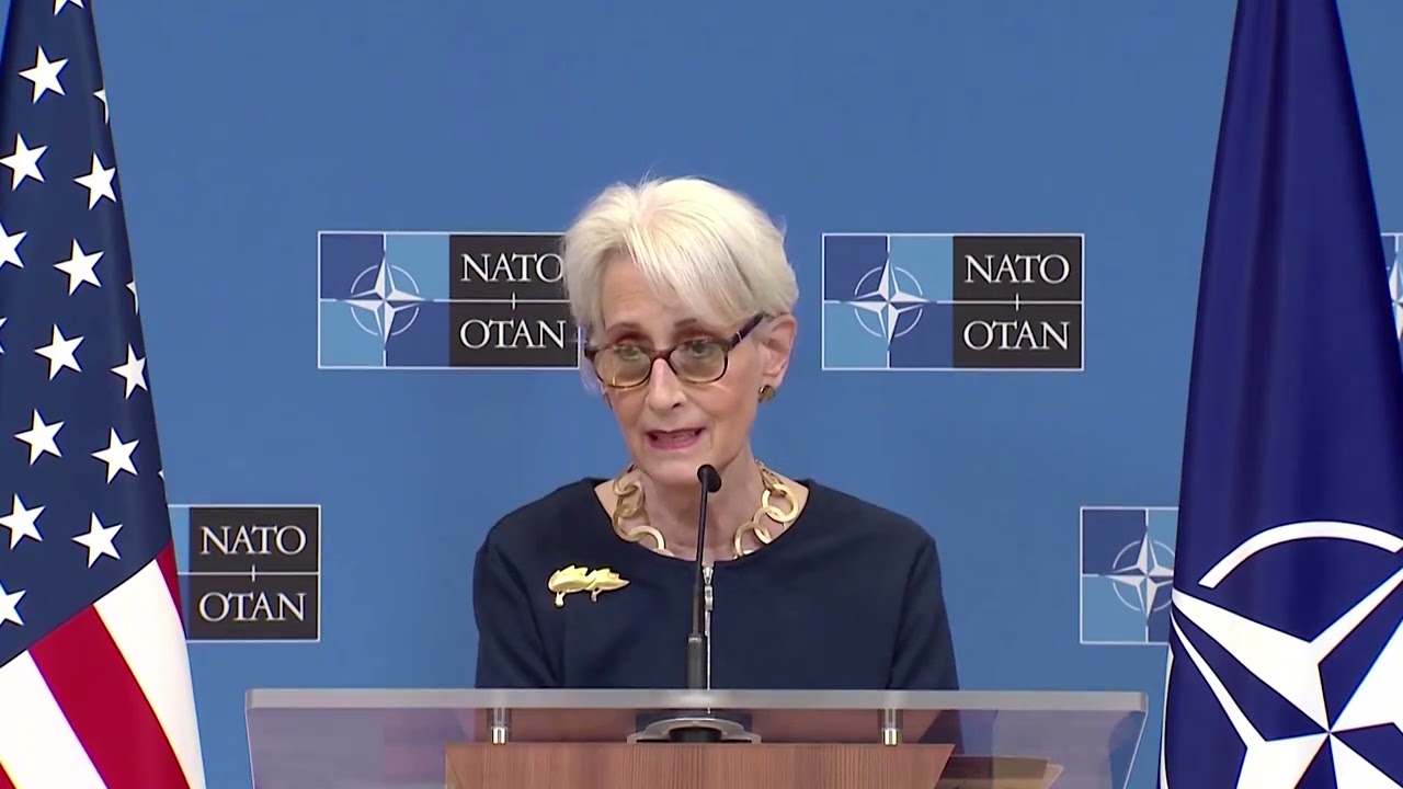NATO offers arms talks as Russia warns of dangers