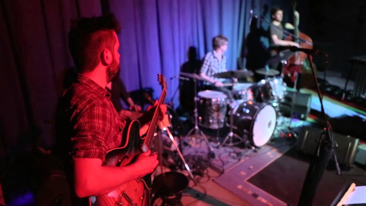 Compro Oro - Voodoo Valley (Live at Zwart Wild on 15/05/15)