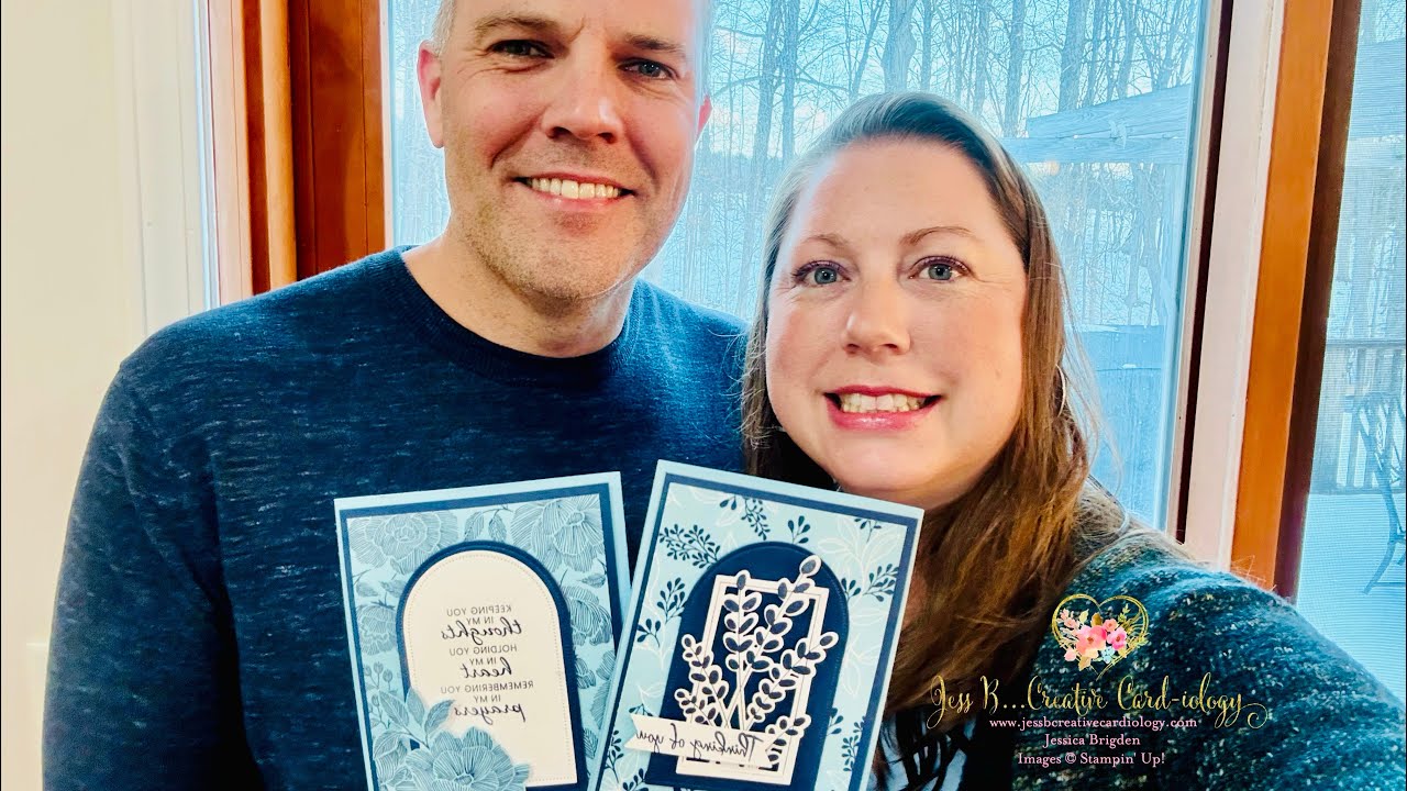 Новинка месяца от Stampin’ Up! — бумага для открыток True Blue Florals DSP Cards.