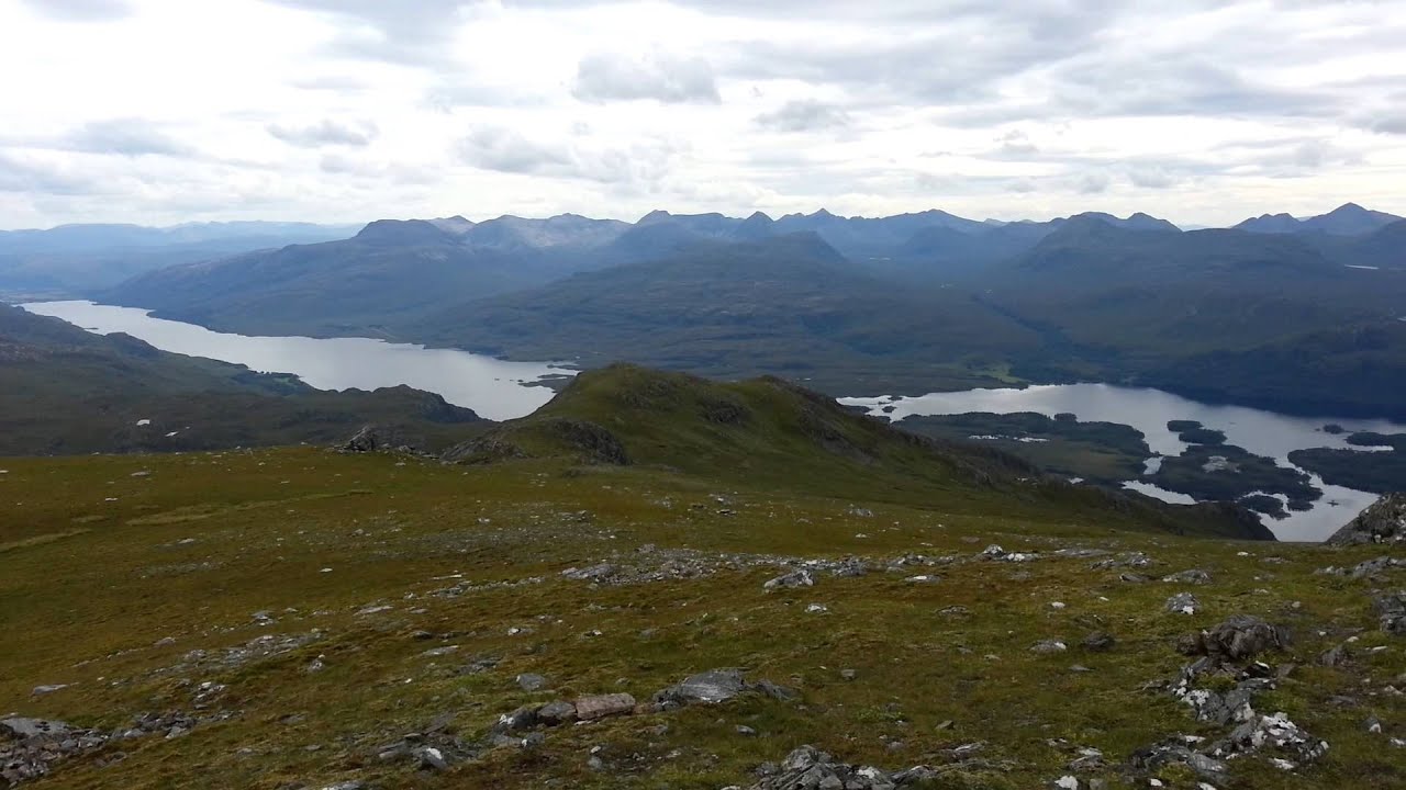 Beinn Airigh Charr summit view