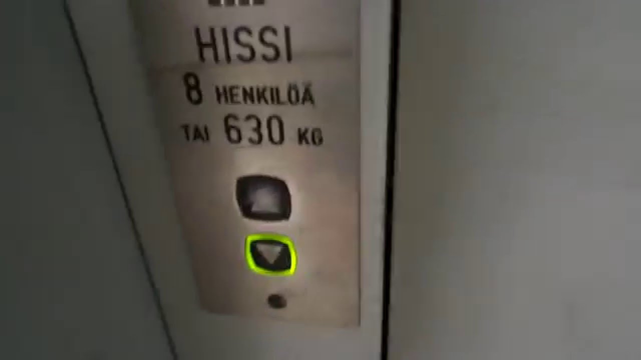 Old Kone traction elevators/lifts in Peltolantie 2, Tikkurila, Vantaa