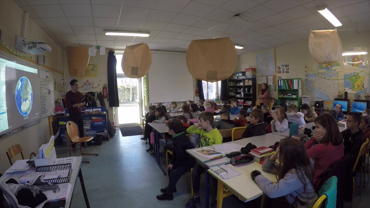 Raphael Evangelista visita escola na Fran&ccedil;a