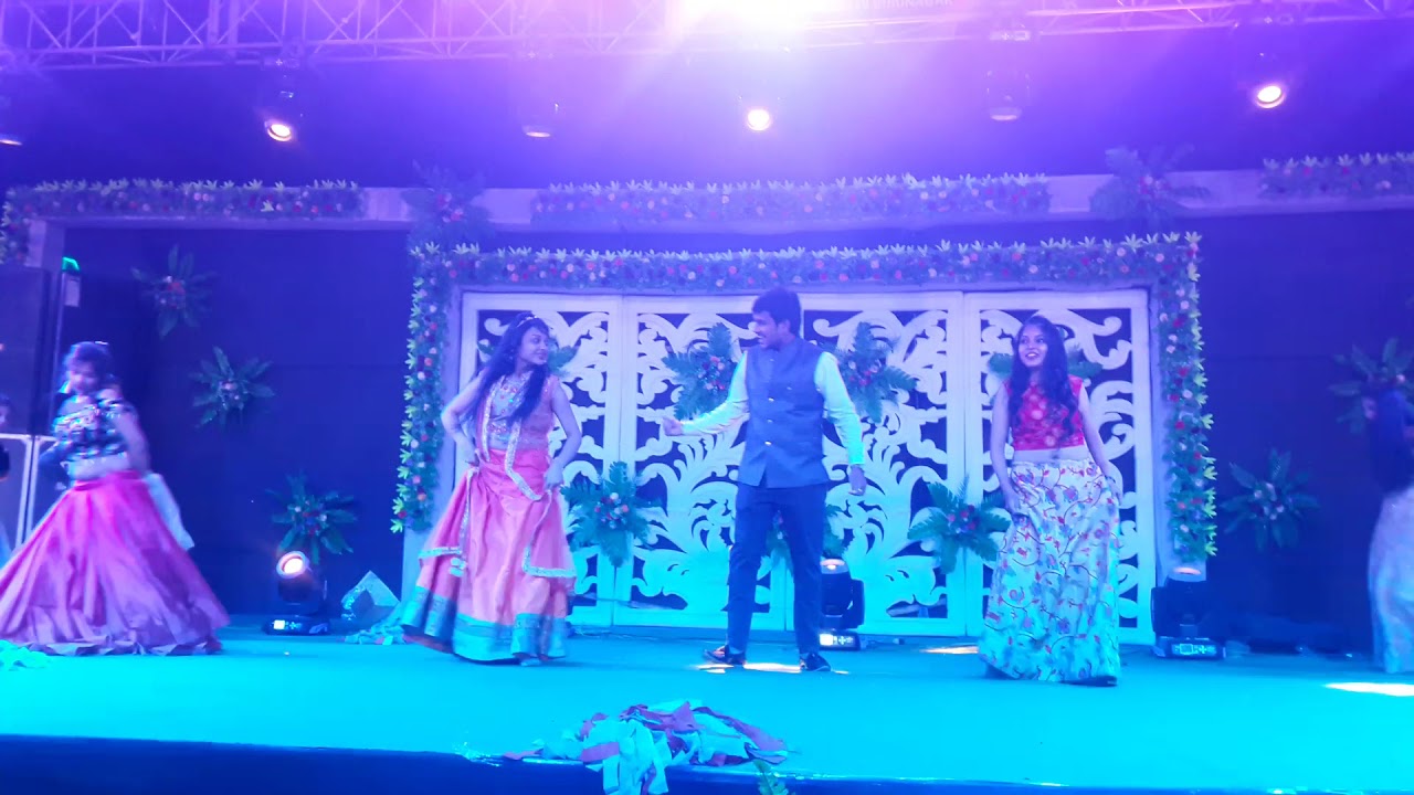 Vipra Jain Papa ki Pari