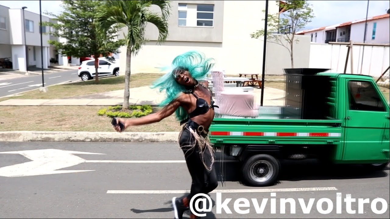 EL JABON - Kevin Voltro