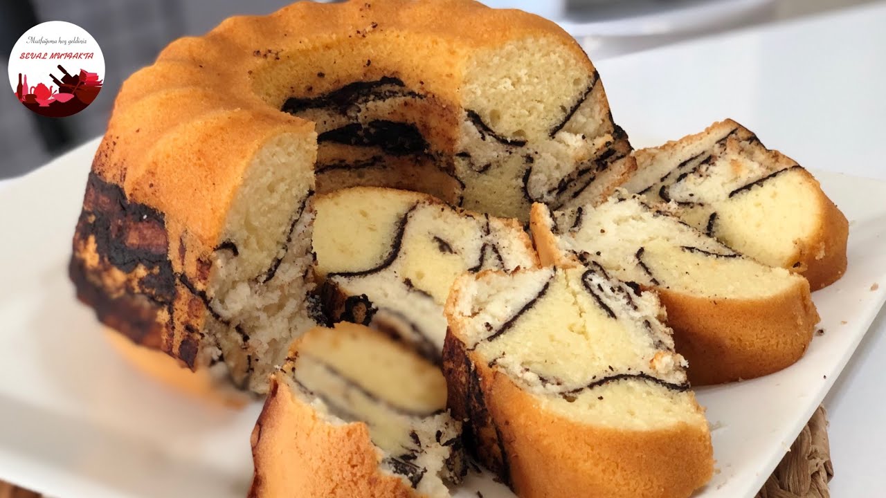 BÖYLE YUMUŞAK VE LEZZETLİ KEK YEMEDİM DEDİRTİCEK!!Şekli Şahane Farklı ÇİZGİLİ PAMUK KEK 🍰