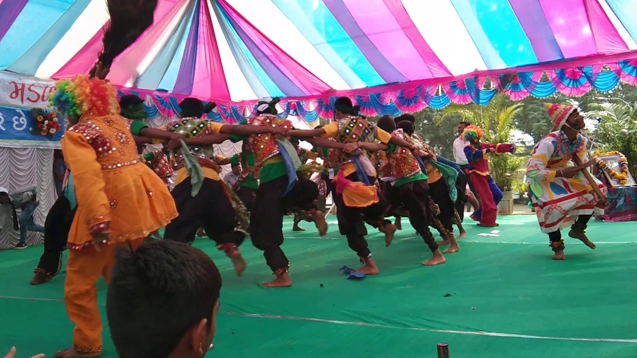 Dangi nutya  from satem school
