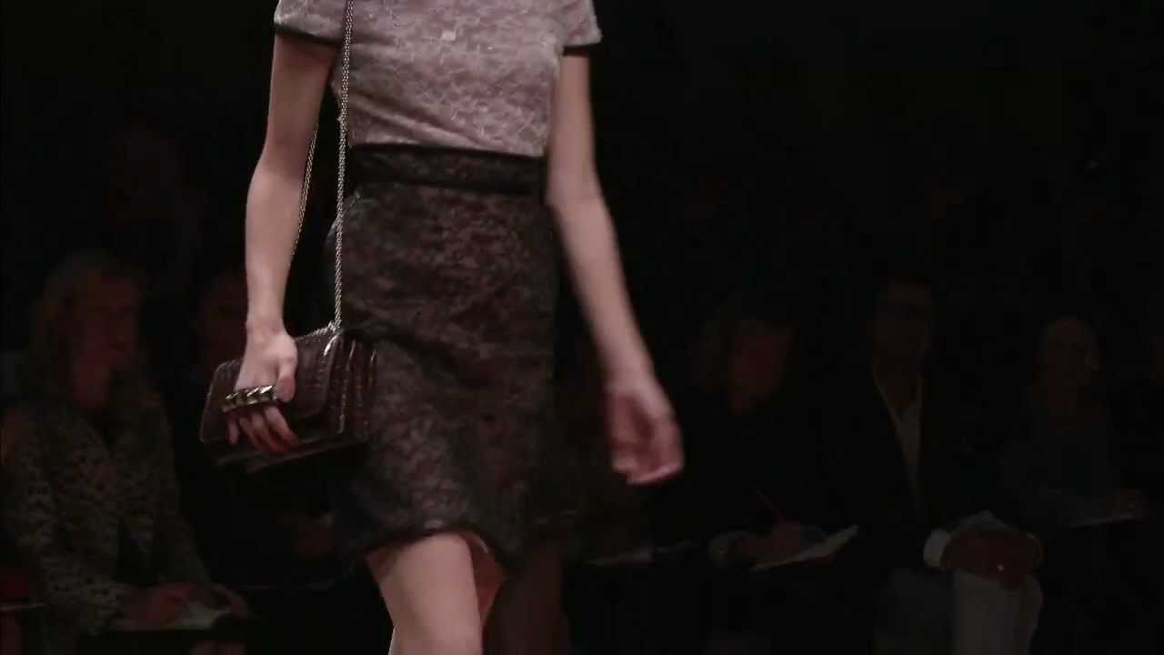 VALENTINO WOMEN'S COLLECTION - SPRING/SUMMER 2011