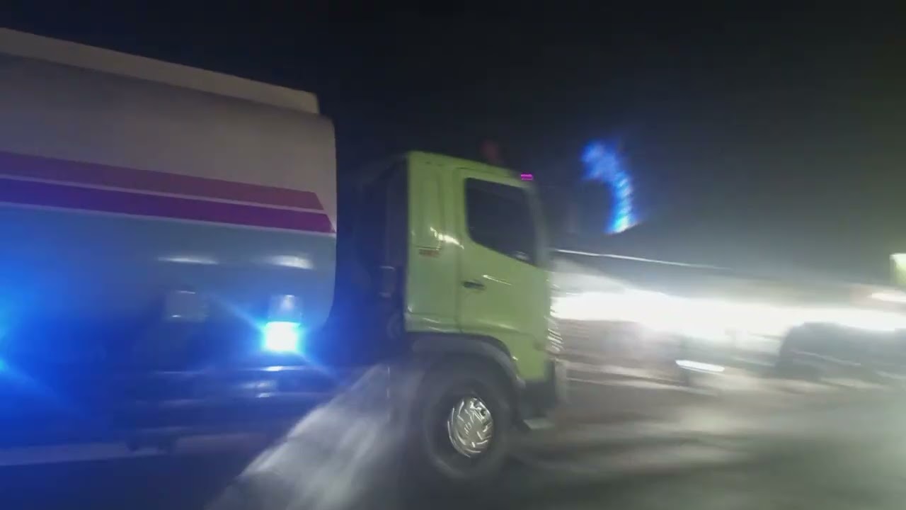 Truk isuzu yang paling cantik di perdus 