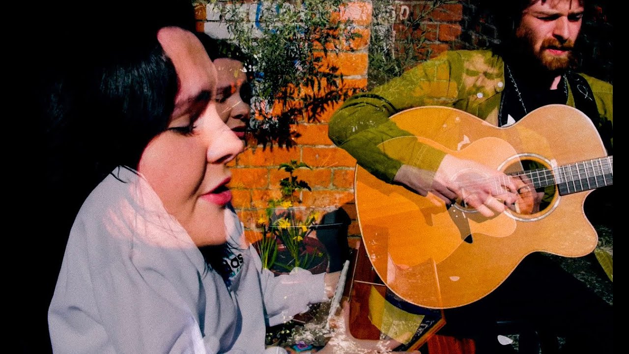 Siúil A Rún :: Miadhachlughain O Donnell and Joe McArdle