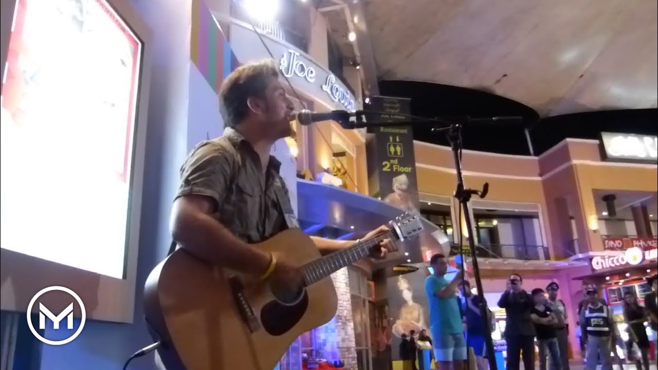 Yuri Menna live in Phuket @Jongcylon Center