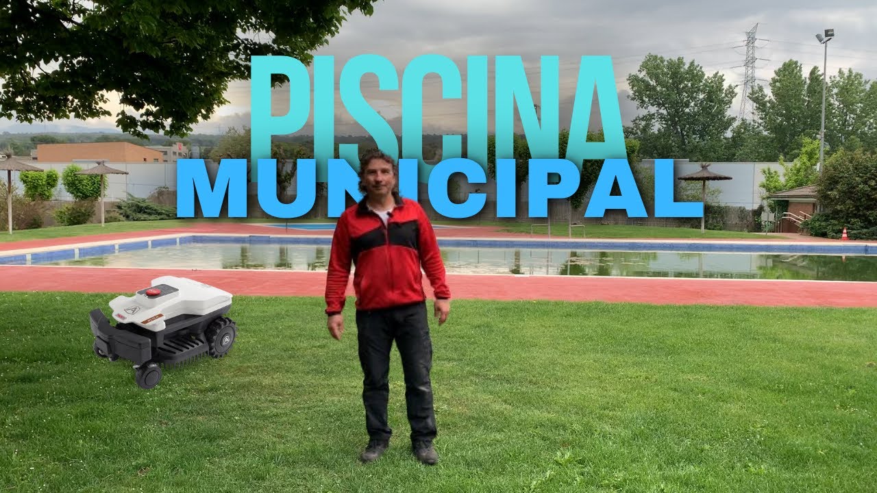 Instalamos Un Robot Cortacésped En Piscinas Municipales