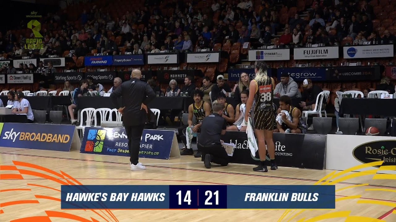 Bulls V Hawks
