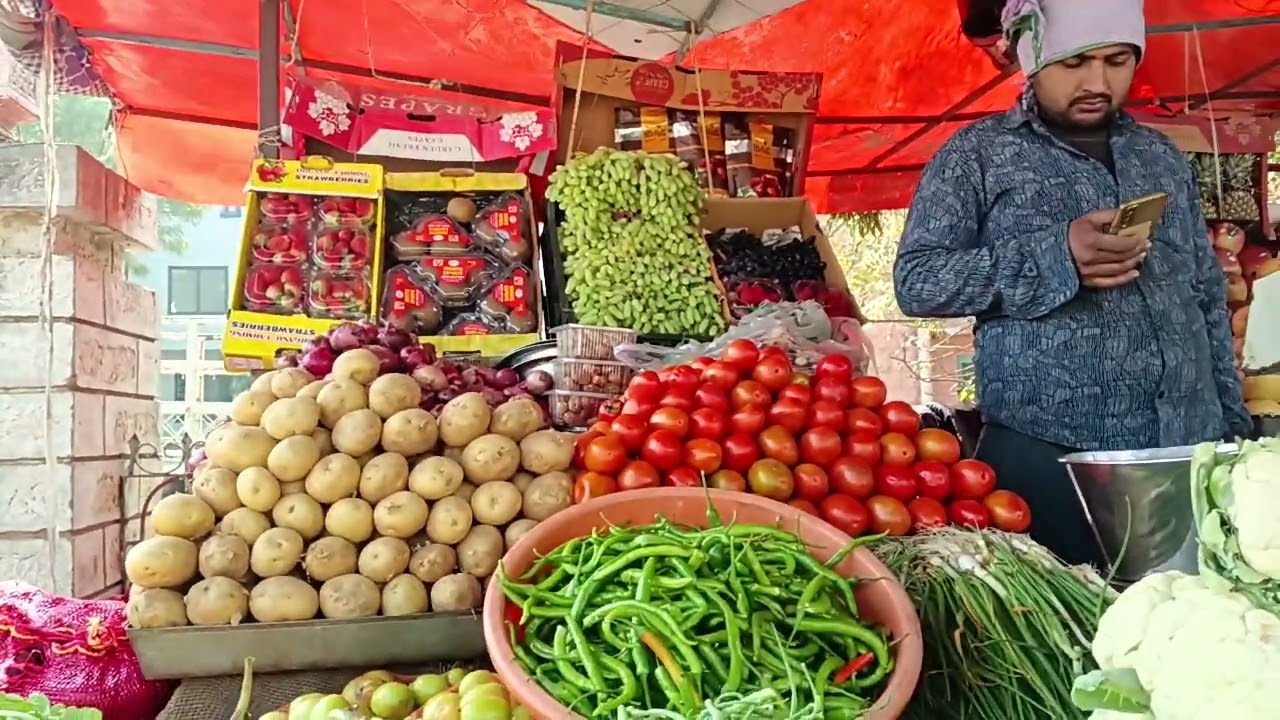 @#viral video #sabji mandi#Yadav fruit company Bidasar subscribe jarur kare 9521107615